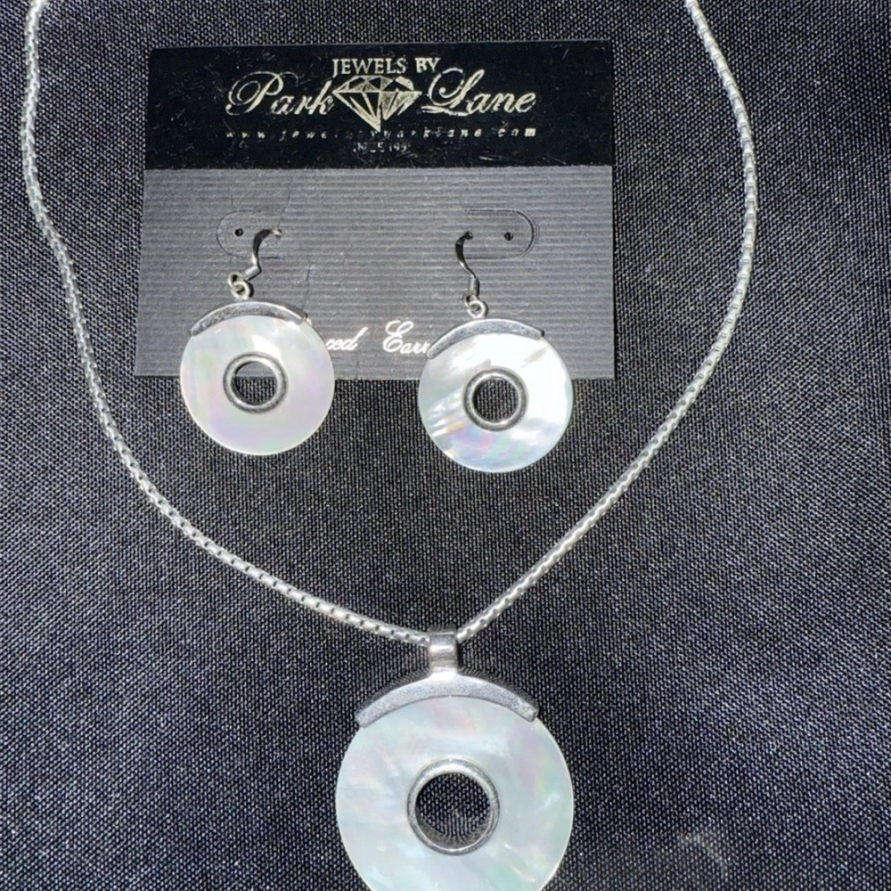 Park Lane Silver and White Jewelry Set